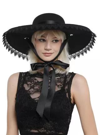 Black Lace Trim Floppy Hat, Goth Hat Outfit, Goth Hats, Summer Goth Outfits, Goth Hat, Gothic Summer, Top Hats For Women, Black Wide Brim Hat, Derby Outfits, Summer Goth