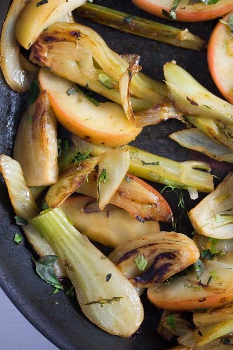 Braised Brussel Sprouts, Braised Fennel, Vegetable Tian, Celebration Food, Broccoli Bites, Fennel Recipes, Roasted Apples, Roasted Fennel, Fried Apples