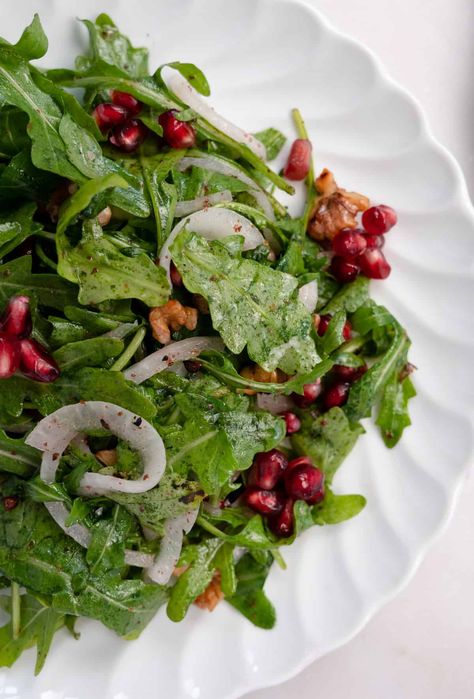 Rocca Salad (Lebanese Salatat Jarjeer) Arabic Salad Recipes, Lebanese Salads, Rocca Salad, Arabic Salad, Lebanese Salad, Middle Eastern Salads, 2023 Food, Rocket Leaves, Pomegranate Recipes