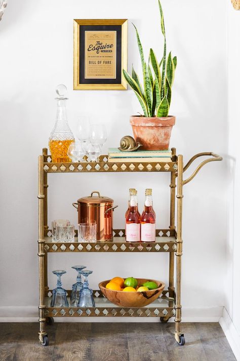 Liquor Cart, Bar Cart Ideas, Bar Cart Essentials, Mobile Bar Cart, Cocktails Cart, Diy Bar Cart, Cart Design, Gold Bar Cart, Cart Ideas