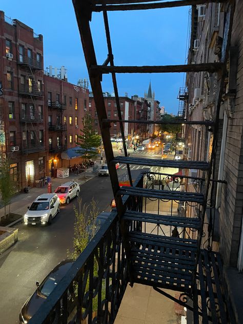 East Village Apartment Aesthetic, Nyc Lifestyle Aesthetic Apartment, New York Aesthetic Lifestyle, Nyc Apartment Fire Escape, 90s Apartment New York, Cheap Nyc Apartment, New York Fire Escape Aesthetic, Brooklyn Nyc Apartments, Brooklyn New York Apartments