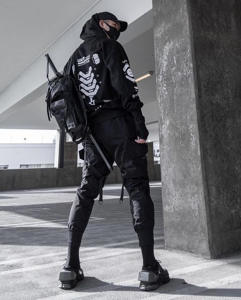 Cyberpunk Outfit, Techwear Streetwear, Tech Clothing, Techwear Fashion, Cyberpunk Clothes, Cyberpunk Fashion, Unique Hoodies, Cyberpunk Style, Cool Outfits For Men