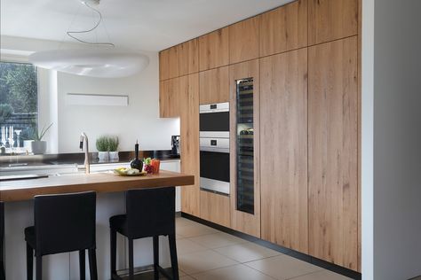 Why a hidden fridge is the next big thing in kitchen renovations – Vogue Australia Hidden Fridge, Big Fridge, Small Kitchen Design Ideas, Small Kitchen Design, Interior Finishes, Kitchen Renovations, Sleek Kitchen, Integrated Fridge, Vogue Living