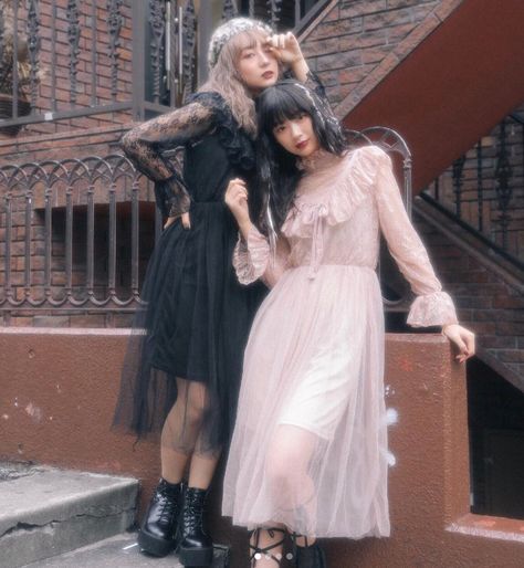 Matching Outfits Opposite Aesthetic, Opposite Aesthetic, Larme Kei, Kei Visual, Fashion Journals, Opposites Attract, Emo Outfits, Goth Fashion, Black Aesthetic