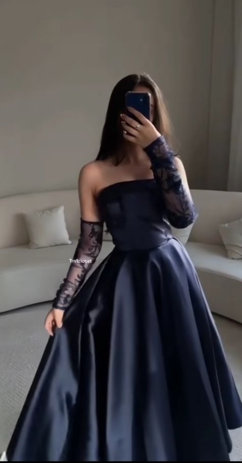 Cocktail Dress Prom Classy, Prom Dresses Modest Elegant, Ball Gown Sleeves, Modest Ball Gown, Long Sleeves Prom Dresses, Gown Sleeves, Hot Prom Dress, Classy Prom Dresses, Long Sleeve Prom