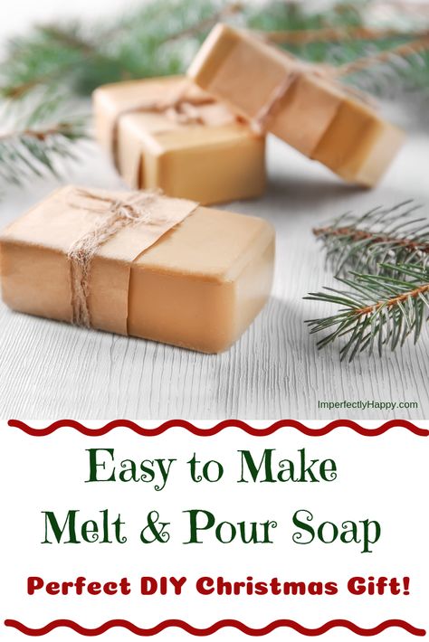 Easy to make Melt & Pour Soaps - perfect DIY Christmas Gift and EASY to make! Soap Recipes Melt And Pour, Christmas Soap Recipes, Melt And Pour Soap Recipes, Body Spray Recipe, Cinnamon Soap, Diy Soap Bars, Easy Soap Recipes, Diy Soap Recipe, Soap Melt And Pour