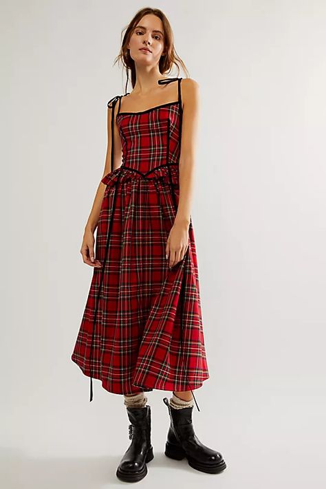 Aesthetic Long Dress, Long Dress Elegant, Plaid Party, Ruffle Dresses, Dresses Sundresses, Velvet Bow Tie, Long Dresses Elegant, Print Aesthetic, Dresses Cute