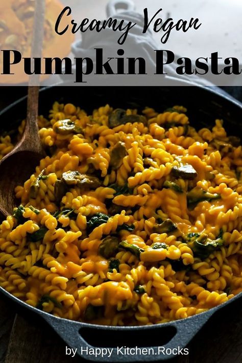 Creamy Vegan Pumpkin Pasta Pin Fall Vegan Pasta, Pumpkin Spinach Pasta, Vegan Halloween Recipes Dinner, Vegan Halloween Dinner, Halloween Vegan Food, Halloween Food Vegan, Pumpkin Pasta Healthy, Vegan Pumpkin Pasta Recipes, Pumpkin Mushroom Pasta