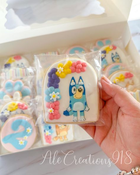 Bluey cookies 🐾💙 Pricing? 👉🏻 https://msha.ke/alecreations918 • • • • #alecreations918 #tulsasmallbuisness #tulsaoklahoma #decoratedsugarcookies #customcookies #cookie #cookies #inspirationcookies #cookiesofinstagram #desserts #dessertporn #dessertideas #partyideas #party #sugarcookies #royalicing #royalicingcookies #cookies #cookiesideas #royalicingideas #bluey #blueyfanart #blueyparty #blueycookies #blueyandbingo Girly Bluey Party Theme, Tulsa Oklahoma, Custom Cookies, Royal Icing Cookies, Royal Icing, Sugar Cookies Decorated, 4th Birthday, Dessert Table, Sugar Cookies