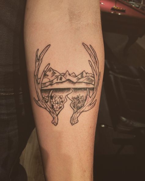 Antler And Mountain Tattoo, Western Country Tattoo, Deer Mountain Tattoo, Doe And Fawn Tattoo, Tattoo Ideas Outdoors, Mountain Scape Tattoo, Outdoors Tattoos For Women, Matching Western Tattoos, Western Matching Tattoos