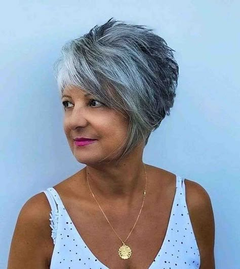 Pixie Bob Haircut, Short Hair Trends, Short Grey Hair, Fringe Hairstyles, Bob Haircuts For Women, Short Bob Haircuts, Penteado Cabelo Curto, Pixie Haircuts, Short Pixie Haircuts