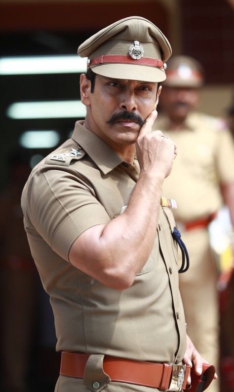 Chiyaan Vikram, Indian Police Service, Funny Happy Birthday Images, Surya Actor, Funny Effects, Police Uniform, Army Couple, Keerthy Suresh, Vijay Actor