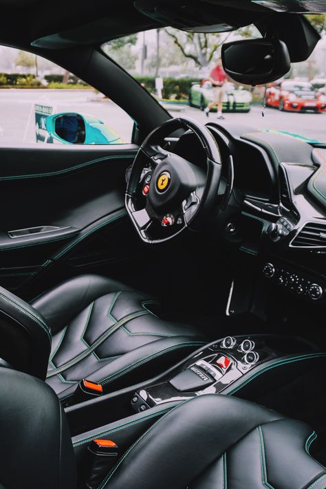 Lamborghini Urus Interior, Ferrari 458 Interior, Latest Ferrari, Luxury Car Interior, Interior Car, Car Interiors, Ferrari Car, Automotive Photography, Ferrari 458