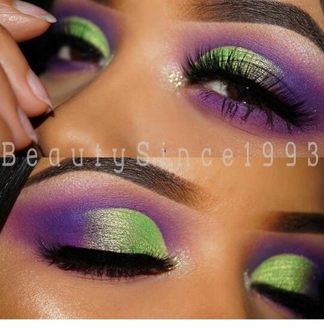 Zulu Palette Looks, Glitter Brows, Shimmer Shadow, Beetlejuice Makeup, Juvia's Place, Juvias Place, Halloween Eye Makeup, Green Makeup, Purple Eyeshadow