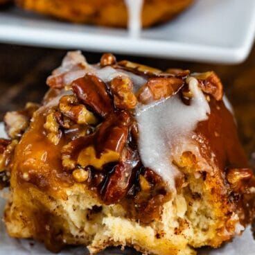 Easy Sticky Buns (5 ingredients) - Crazy for Crust Pecan Rolls Recipe, Sticky Cinnamon Buns, Easy Sticky Bun Recipe, Easy Sticky Buns, Pecan Sauce, Pecan Cinnamon Rolls, Sticky Buns Recipes, Crazy For Crust, Pecan Rolls