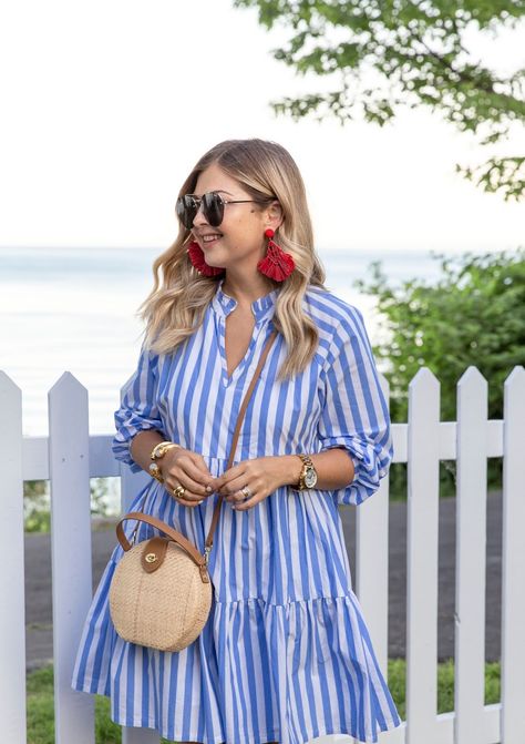 Stripe Dress Outfit Summer, Canadian Outfits Summer, Pluse Size Dress, Strips Dress, Striped Beach Dress, Striped Dress Outfit, Stripes Outfit, Modesty Dress, Striped Outfit