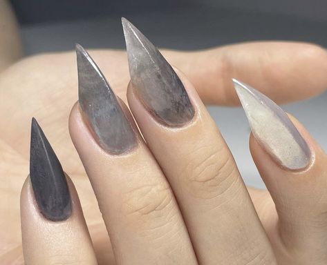 Cat Woman Nails, Cat Claw Nails, Nail Inspo Acrylic, Witchy Nails, Gothic Nails, Claw Nails, Goth Nails, Cat Woman, Kawaii Nails