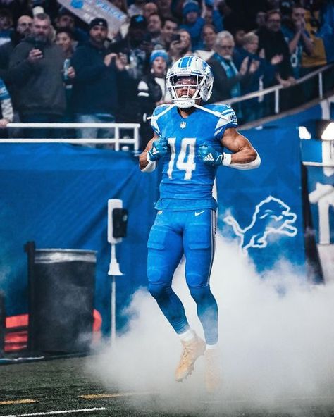 Amon-Ra St. Brown on Instagram: "I don’t believe in moral victories… but I know this team is trending in the right direction. The culture is changing for the better in Detroit & I’m just grateful to be apart of it. I had the time of my life playing for my teammates, my coaches, this city, and the best fans in this league. This is just the start. I promise ‘Till next year 💙 #313 Powered by @caneprotein" Amon Ra St Brown, Tn Titans, Changing For The Better, Sundays Are For Football, Amon Ra, Nfl Uniforms, American Football Uniforms, Football Pics, Detroit Lions Football