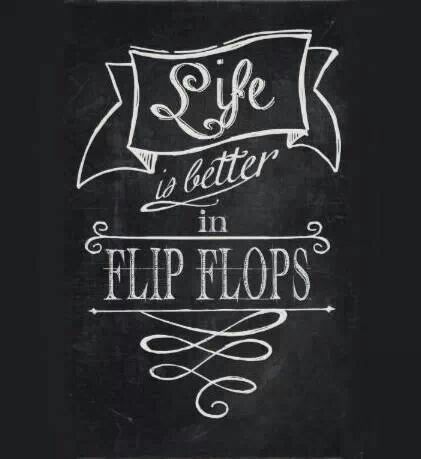 Flip Flop life is so much better :) Spring Chalkboard Art, Summer Chalkboard Art, Summer Chalkboard, Spring Chalkboard, Chalkboard Writing, Kitchen Chalkboard, Chalkboard Printables, Chalk Wall, Chalkboard Drawings