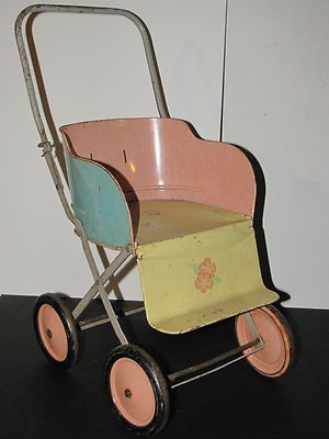 Tin Litho Toy Baby Doll Carriage Stroller Vintage Baby Toys, Baby Doll Furniture, Carriage Stroller, Doll Stroller, Vintage Pram, Baby Doll Toys, Dolls Prams, Retro Baby, Bath Water