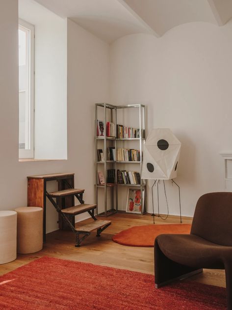 Midcentury Modern Living Room, Barcelona Home, Architect Lamp, Narrow Living Room, Ceramic Stool, Isamu Noguchi, Boost Creativity, Best Designers, Simple Bedroom