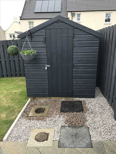 Shed painted with Cuprinol Garden Shades in Urban Slate Painted Garden Sheds, Garden Fence Paint, Black Shed, Cuprinol Garden Shades, Fence Plants, Garden Layout Vegetable, Horizontal Fence, Shed Colours, Front Yard Fence