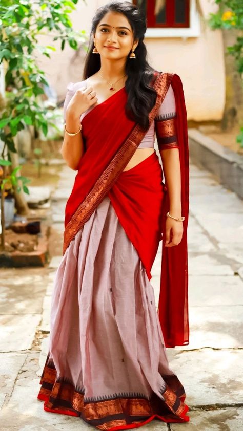 Tamil Girls Saree Look, Reshma Venkatesh, Delna Davis, Lehenga Voni, King Palace, Girls Saree, Sarees Design, Krithi Shetty, Painting Model