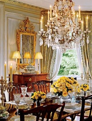 Dining Room With Chandelier, Room With Chandelier, Regal Design, Traditional Dining, Beautiful Dining Rooms, Elegant Dining Room, Luxury Dining, Maximalism, Elegant Interiors