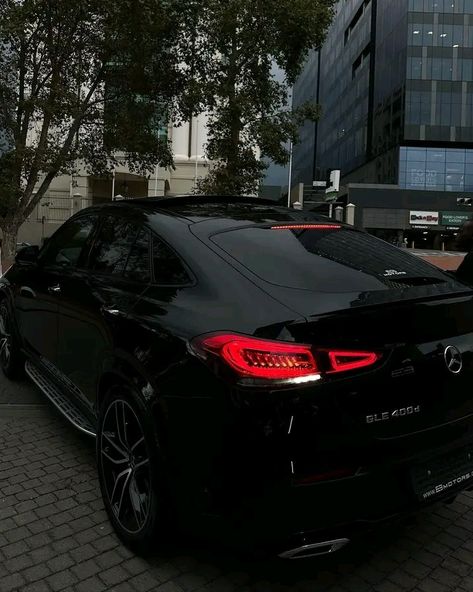 Black Car Aesthetics Mercedes, Mercedes Benz Gle Coupe Black, Mercedes Gle Coupe Black, Mercedes Glc Coupe Aesthetic, Gle63 Amg Coupe Wallpaper, Gle 400 Mercedes Benz, Amg Gle 63 S Coupe Aesthetic, Mercedes Gla Aesthetic, Mercedes Gle Coupe Amg 2024