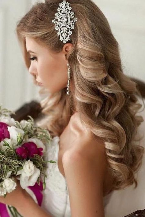 33 Wedding Hairstyles With Hair Down � wedding hairstyles down curly long blonde with side silver pin elstile #weddingforward #wedding #bride #weddinghairstyles #weddinghairstylesdown Glamorous Wedding Hair, Wedding Updos, Dress Pictures, Romantic Wedding Hair, Vintage Wedding Hair, Long Hair Updo, בר מצווה, Wedding Hair Down, Hair Wedding