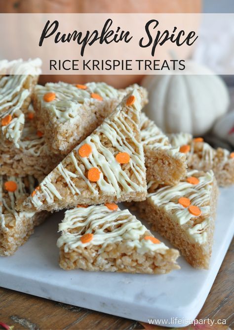 Pumpkin Spice Rice Krispie Treats: If you're a fan of all things pumpkin spice then you're sure to love this fall spin on the classic rice krispie treat. Pumpkin Spice Rice Krispie Treats, Holiday Rice, Rice Krispie Bars, Caramel Treats, Spiced Rice, Krispie Treats Recipe, Krispy Treats, Krispies Treats, Cereal Treats