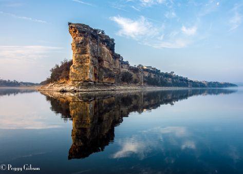 Possum Kingdom Lake: Hell's Gate Rising. CLIFF JUMPING Camping Date, Possum Kingdom Lake, Red Bluff, Lake Houses, Lake Homes, Cliff Diving, Lake Cabins, Texas Travel, Watercraft