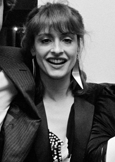 Young Patti Lupone, Unreal People, Patti Lupone, Broadway Theatre, Hair Reference, Theatre Kid, Les Miserables, Face Hair, Black White Photos