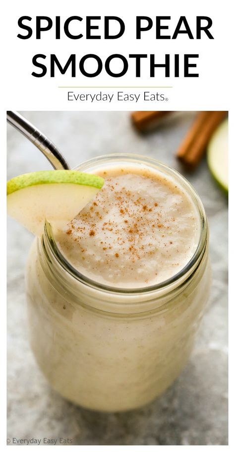 This delicious, nourishing Spiced Pear Smoothie is the perfect holiday grab-and-go breakfast or snack. Smoothie Recipe With Yogurt, Pear Smoothie Recipes, Recipe With Yogurt, Healthy Dinner Smoothies, Kefir Benefits, Health Lunch, Yogurt Honey, Beverage Ideas, Smoothie Recipes With Yogurt