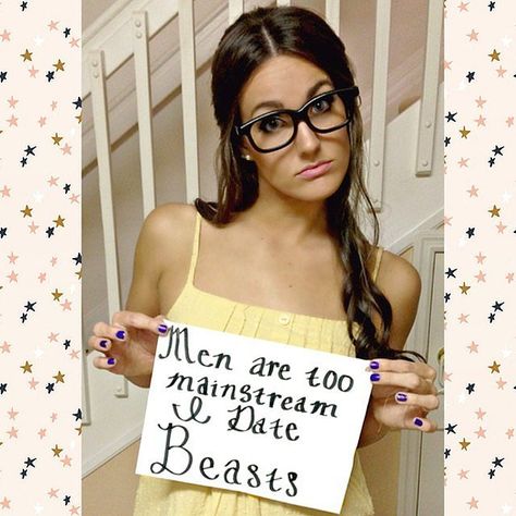 Yes, You Can Be a Disney Princess — Here's How!: Have you always wanted to be a Disney princess? Hipster Belle, Disney Costumes For Adults, Disney Costume Ideas, Hipster Disney Princess, Hipster Princess, Hipster Disney, Disney Cosplay Costumes, Disney Princess Halloween Costumes, Disney Princess Halloween