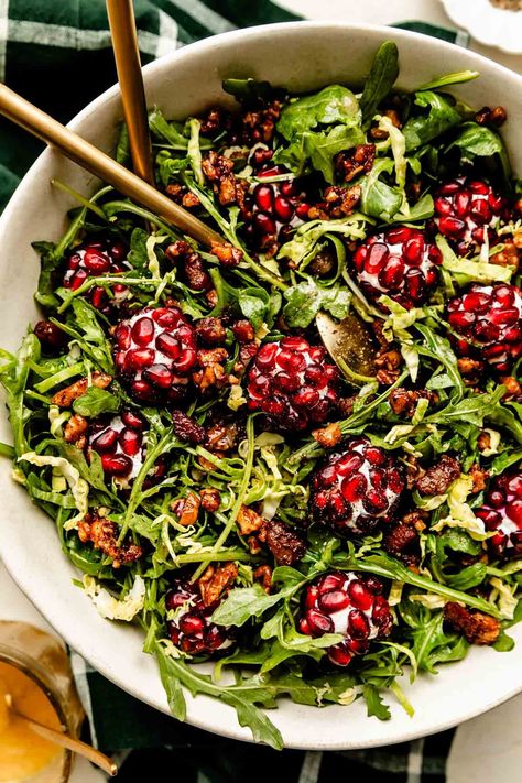 A stunning Christmas salad with pomegranate goat cheese "ornaments," pancetta, candied nuts, & mustard dressing. Fresh, feel-good, & festive! Festive Sandwiches, Pomegranate Goat Cheese, Easy Side Salad, Beautiful Goat, Soup Sandwich, Salad With Pomegranate, Christmas Salad Recipes, Christmas Salad, Holiday Salads