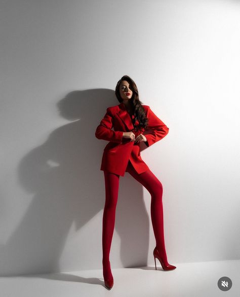 Photoshoot Suit Woman, All Red Photoshoot, Studio Ideas Photography, Red Stockings Outfit, Studio Fashion Shoot, Stool Poses, Style Photoshoot Ideas, Red Heels Outfit, Red Photoshoot