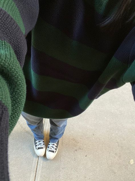 Tate Sweater, Converse Aesthetic, Aesthetic Fits, Foto Ideas Instagram, Swaggy Outfits, Dream Clothes, Outfits Aesthetic, Cute Casual Outfits, Fitness Inspo