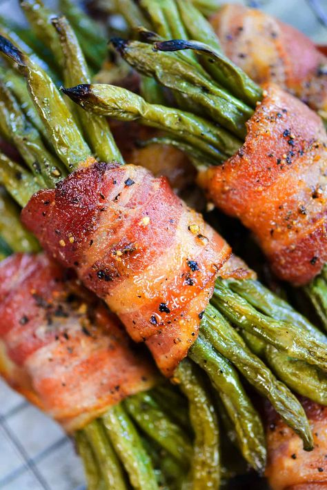 Bacon Wrapped Roasted Green Beans | Buns In My Oven Deconstructed Green Bean Bundles, Green Bean Bundles With Bacon And Soy Sauce, Bacon Wrapped Green Beans Bundles, Green Beans In The Oven, Bacon Green Beans Recipe, Green Bean Bundles, Bacon Wrapped Green Beans, Green Beans Side, Green Beans Side Dish