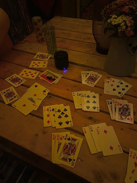 Late Night Card Games, Card Night Party, Summer Aesthetic Vibes Night, Summer Nights Aesthetic Friends, Birthday Night Aesthetic, Trivia Aesthetic, Friends Game Night Aesthetic, Late Night Aesthetic Friends, Uk Summer Aesthetic