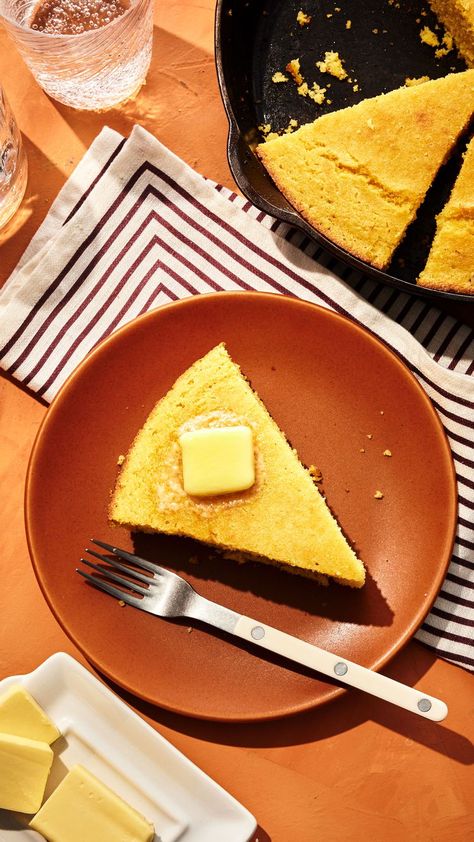 Southern Skillet Cornbread, Cornbread Southern, Southern Cornbread Recipe, Cornbread Recipes, Recipes Southern, Baking Breads, Anson Mount, Southern Cornbread, Loaf Cakes