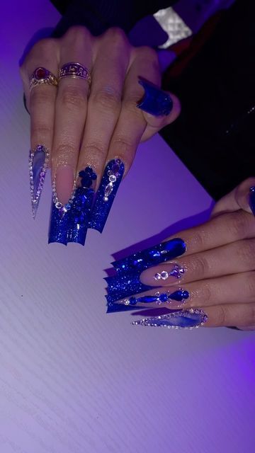 💎Nails X JAZMINE💎 on Instagram: "Royal blue 👑💙
-
-
-
#nails #acrylicnails #cutenails #prettynails #extranails #birthdaynails #nailinspo #nailideas #summernails #fallnails #bluenails #darkbluenails #royalbluenails #ombrenails #blueombrenails #glitterombrenails #frenchtipnails #frenchnails #frenchtips #bluefrenchnails #bluefrenchtips #glitternails #glittermakeup #marblenails #blingnails #blingedoutnails #rhinestonenails #flashynails #_nailedby_j" Fye Nails, Blue Ombre Nails, Royal Blue Nails, Dark Blue Nails, Blue French Tips, Ombre Nails Glitter, Quick Braided Hairstyles, Blue Nail, Unique Acrylic Nails