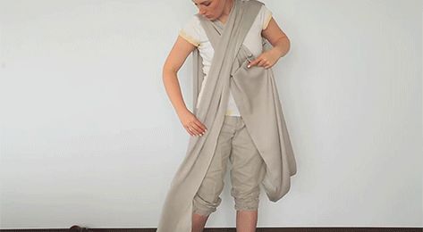 How to Fashion a 'Star Wars' Rey Costume for Halloween « Halloween Ideas :: WonderHowTo Star Wars Rey Costume Diy, Rey Cosplay Diy, Diy Rey Costume Women, Rae Star Wars Costume Diy, Jedi Diy Costume, Diy Jedi Costume Women, Diy Ray Costume Star Wars, Ray Star Wars Costume, Rey Diy Costume