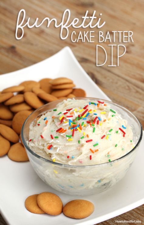 Funfetti cake batter dip recipe. Seriously so good!!!! And so easy to make!! Funfetti Cake Batter Dip, Cake Mix Dip, Cake Batter Dip, Dip With Cream Cheese, Dessert Dip Recipes, Funfetti Cake Mix, Cheesecake Dip, Sweet Dips, Chocolate And Peanut Butter