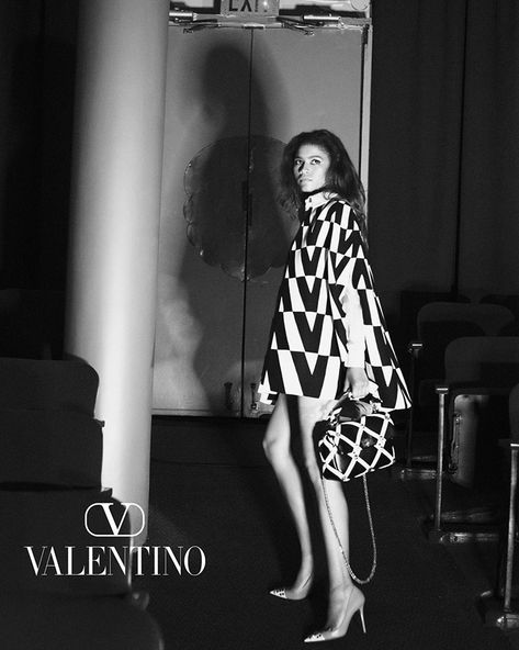 Valentino Photoshoot, Zendaya Valentino, Valentino Campaign, Hazel Hair Color, Zendaya Maree Stoermer Coleman, Zendaya Style, David Sims, Leopard Jacket, Zendaya Coleman