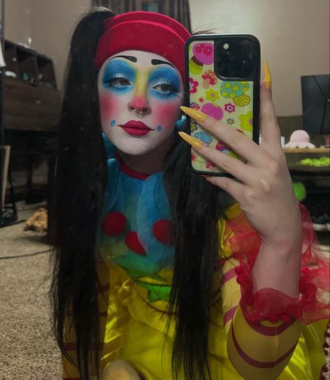 Deranged Clown Makeup, Clown Makeup Neon, Pride Clown Makeup, Clown Eyebrows, Orange Clown Makeup, Clowncore Hair, Classic Clown Makeup, Clown Makeup Colorful, Happy Clown Makeup