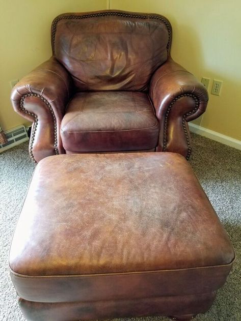 Cleaning Leather Furniture, Leather Chair Makeover, Leather Couch Repair, Leather Furniture Repair, Couch Repair, Diy Leather Repair, Leather Couches Living Room, Leather Restoration, Brown Leather Couch