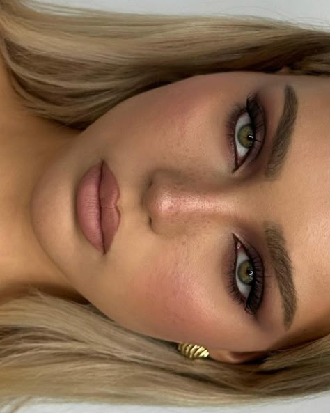 Makeup Looks For Green Eyes, Formal Makeup, Makeup For Blondes, Smink Inspiration, Makijaż Smokey Eye, Dark Makeup, Glamour Makeup, Make Up Inspo, Makeup Pictures