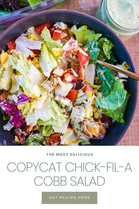 Make a delicious Copycat Chick-Fil-A Cobb Salad at home! This easy recipe is customizable, cost-effective, and loaded with nutrients. Learn how to create a flavorful twist with air-fried nuggets, charred corn, and more. Perfect for lunch or dinner! #CopycatChickFilACobbSalad #HomemadeCobbSalad #HealthySaladRecipe Avocado Lime Ranch, Dressing Vinaigrette, Avocado Lime Ranch Dressing, Salad At Home, Charred Corn, Copycat Chick Fil A, Cobb Salad Recipe, Yummy Salads, Fit Food