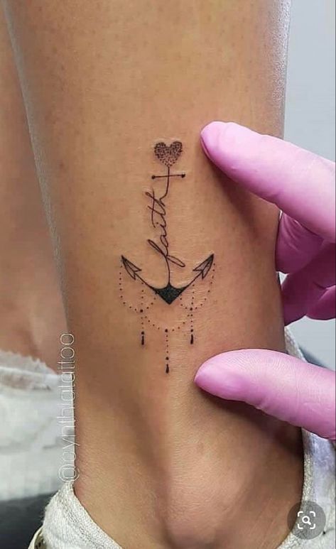 A Small Tattoo, Delicate Tattoos For Women, Foot Tattoos For Women, Inspiration Tattoos, Cat Tattoos, Delicate Tattoo, Tiny Tattoo, Diy Tattoo, Tattoo Feminina